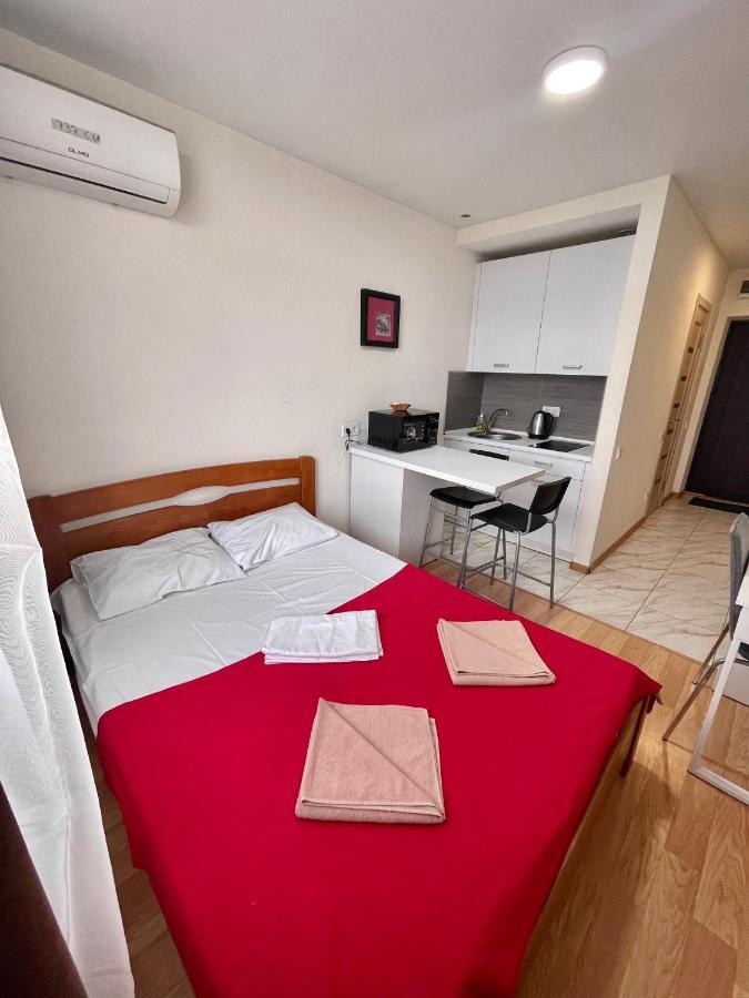 Апарт-готель Apartmant In For Київ
